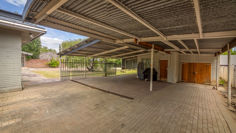 3 Bedroom Property for Sale in Wilgenhof Free State